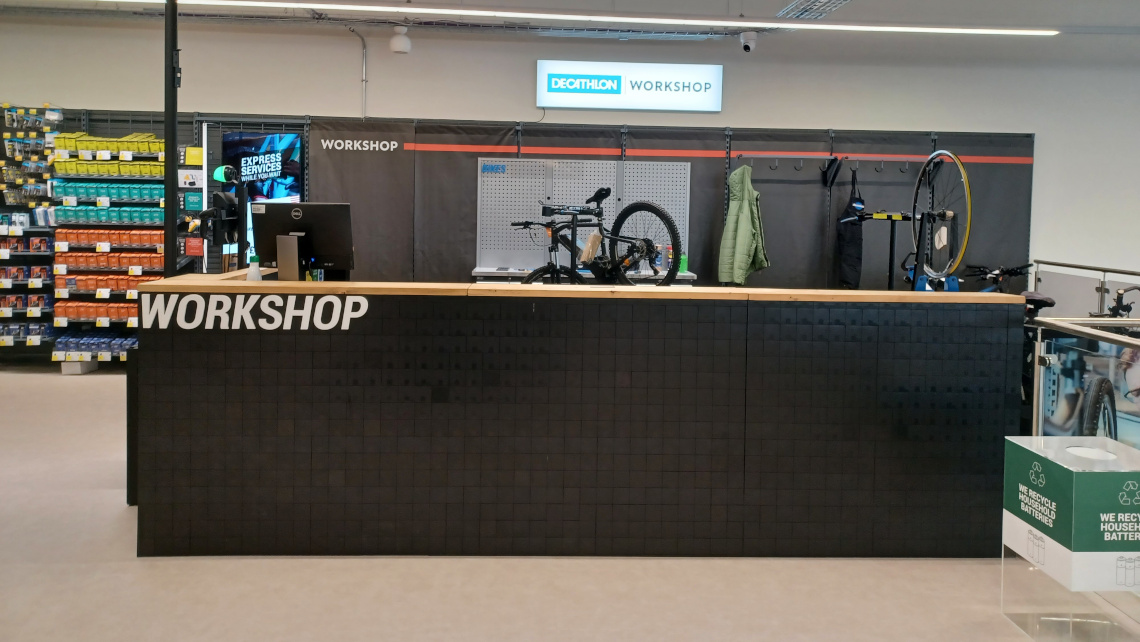 Morph counter provides service station for Decathlon bike workshop